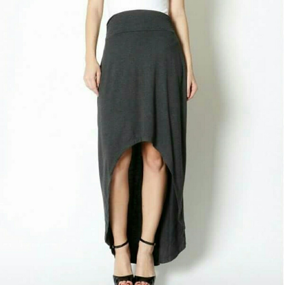 Knit High waisted hi-lo maxi.